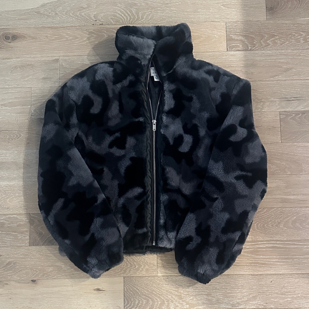 Camo Fleece Jacket - Black and Gray